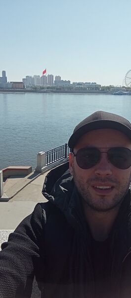  ,   Maxim, 31 ,   ,   