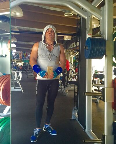  -,   Robin, 54 ,   