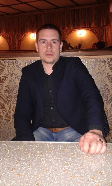  ,   Vlad, 40 ,  