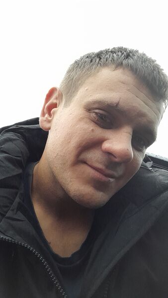  ,   Sergei, 33 ,   ,   