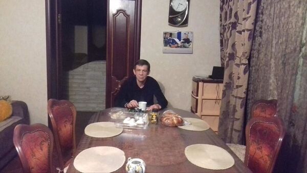  ,   Aleksey, 49 ,   ,   , c 