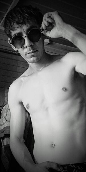  ,   Kenni, 30 ,   ,   