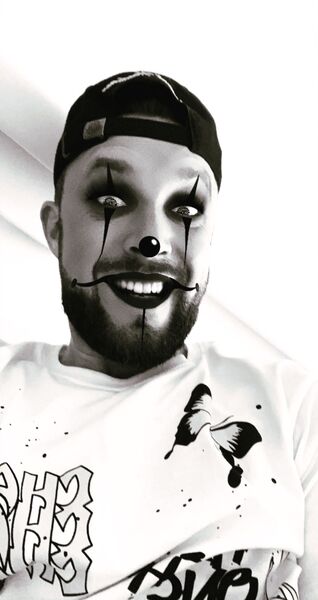  ,   Witalij, 35 ,  