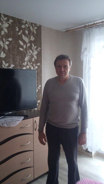  ,   Viktor, 63 ,     , c 