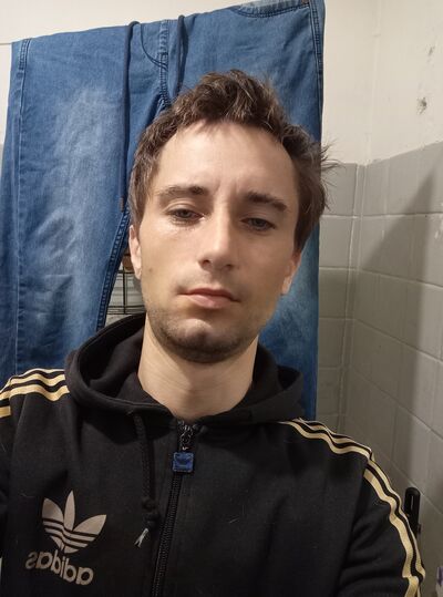  ,   Artem, 39 ,   ,   