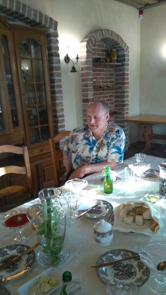  ,   Edvins, 58 ,   ,   , c 