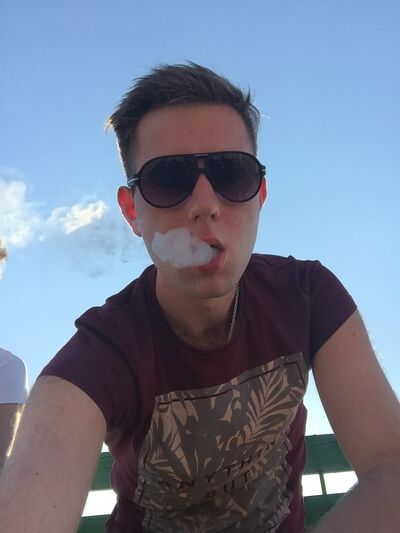  ,   Maksim, 30 ,   ,   , c 