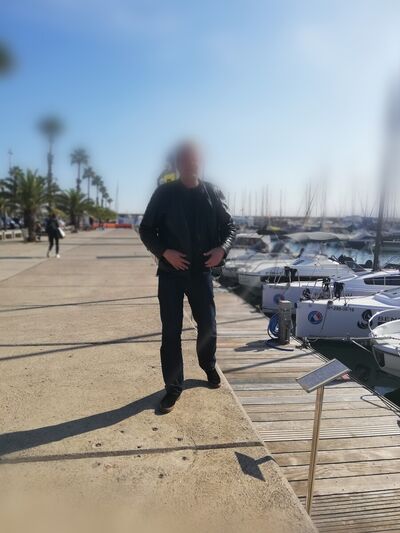  ,   Dima, 54 ,  