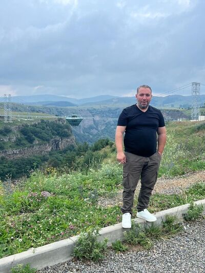  ,   Levan, 43 ,     , c , 