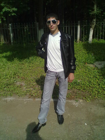  ,   Suren, 34 ,   
