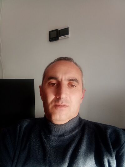  ,   Karen, 49 ,   ,   , c 