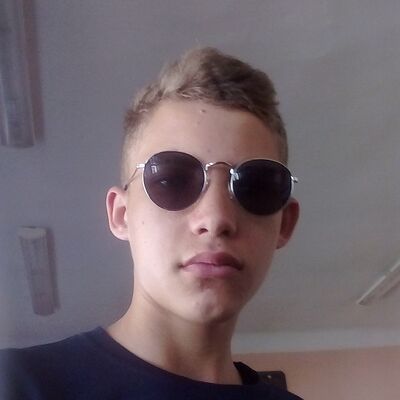  ,   Artem, 29 ,   