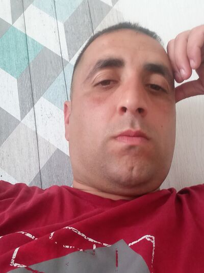  --,   Sadiq, 29 ,   ,   