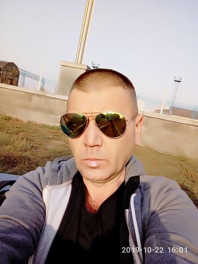  Banie,   , 49 ,  