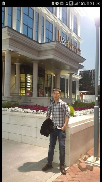  ,   Biko Siko, 31 ,  
