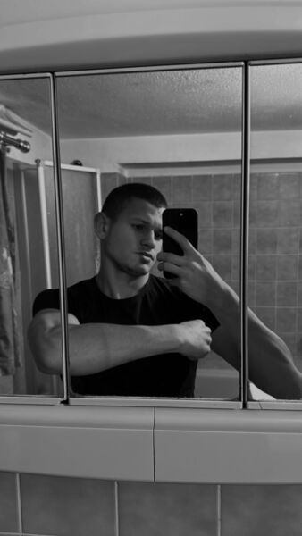  Bolevec,   Ivan, 18 ,   ,   