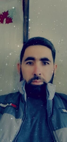  ,   Nik, 37 ,   ,   