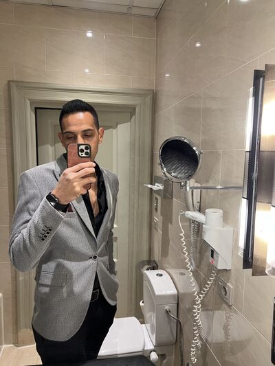  ,   Ahmed, 31 ,   ,   