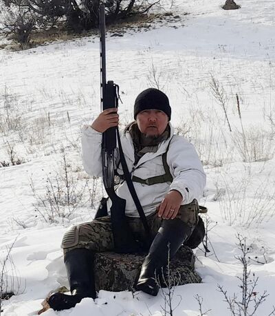  ,   Erlan, 46 ,   ,   