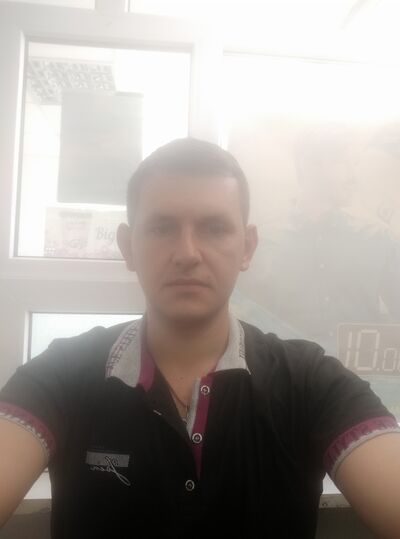  ,   Yevgenii, 35 ,   , 
