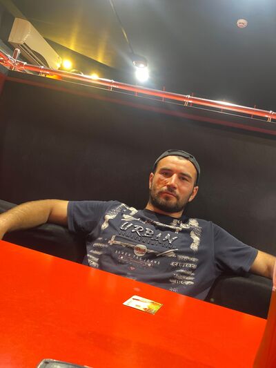  ,   Rafik, 27 ,   ,   