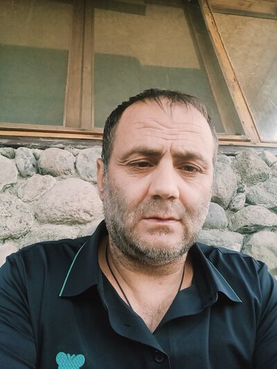  ,   Hovo, 42 ,   ,   