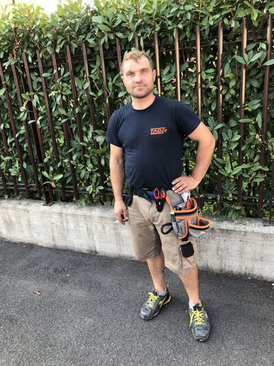  Cologno Monzese,   Ion, 32 ,     , c 