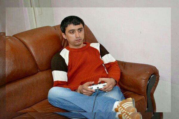  ,   Boy Baxa, 36 ,   ,   , c 