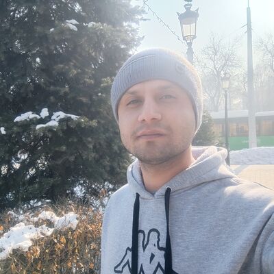  ,   Abbas, 33 ,   ,   