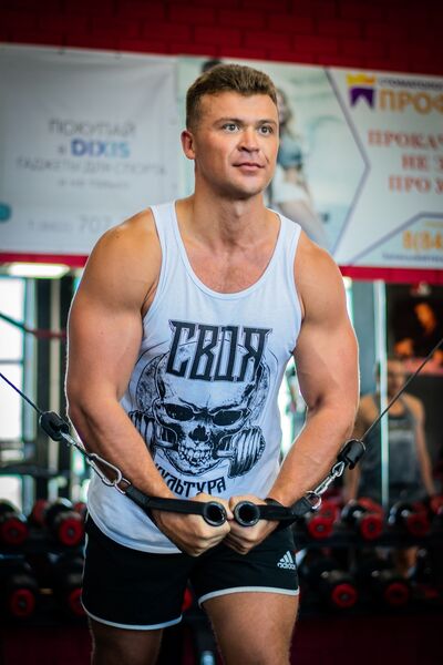  --,   Dmitrii, 39 ,   ,   