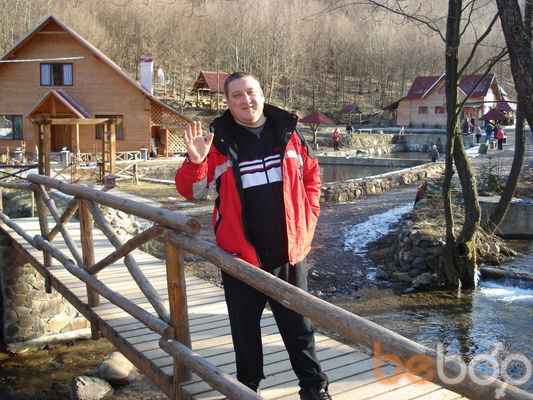  -,   Vadim, 48 ,   