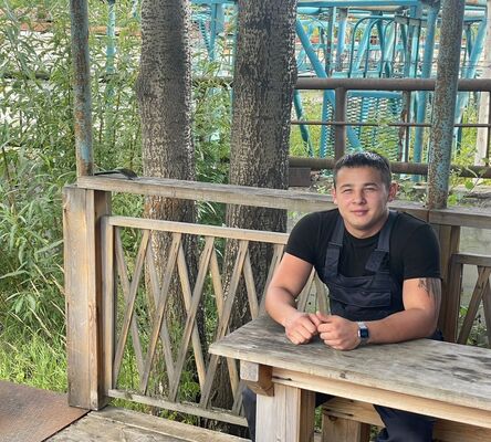  ,   Niyshak, 26 ,   ,   