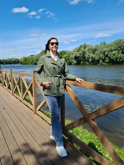  ,   Anna, 46 ,   c 