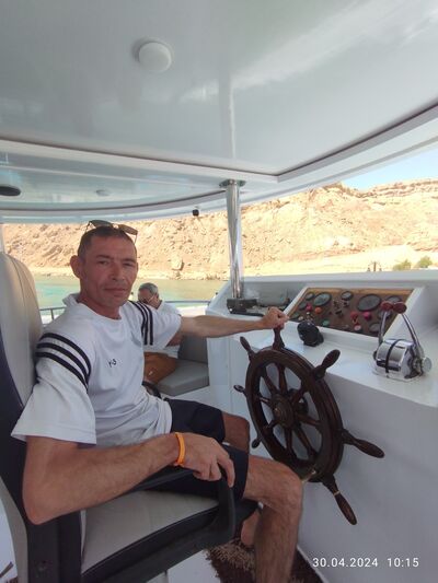  ,   Serghei, 46 ,     , c 