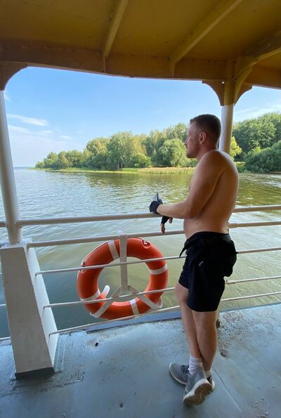  ,   Konstantin, 43 ,   ,   , c , 