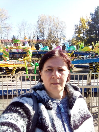  ,   Ludmila, 46 ,   c 