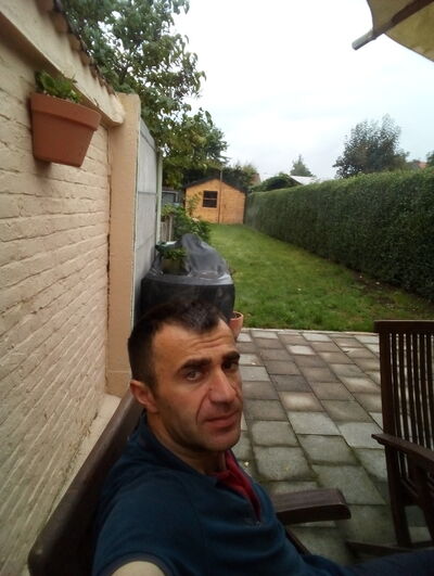  ,   Lasha, 46 ,   ,   , c 