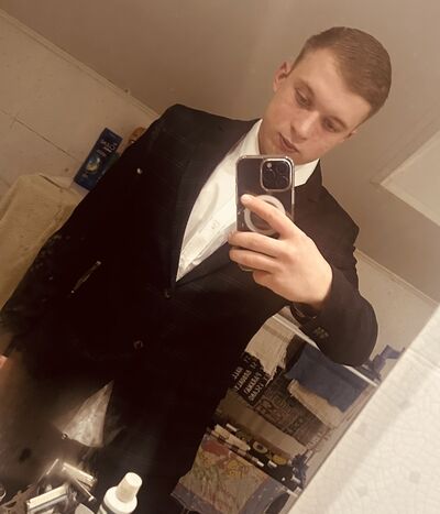  ,   Petr, 27 ,   ,   , c , 