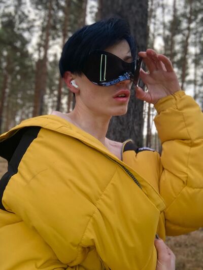  ,   GAGA LADY, 21 ,  