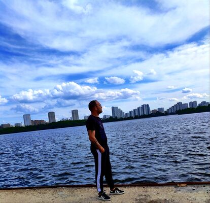  ,   Luis, 33 ,   ,   , c 
