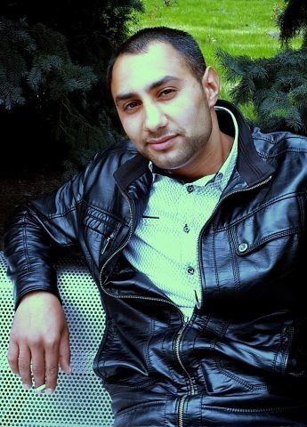  ,   Kastean, 35 ,  