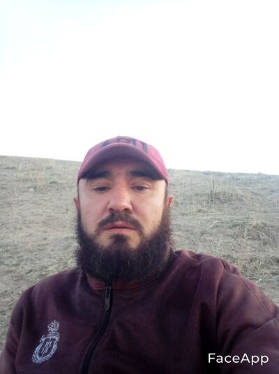  ,   Rustam, 40 ,   ,   