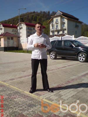  ,   Gocha, 52 ,   