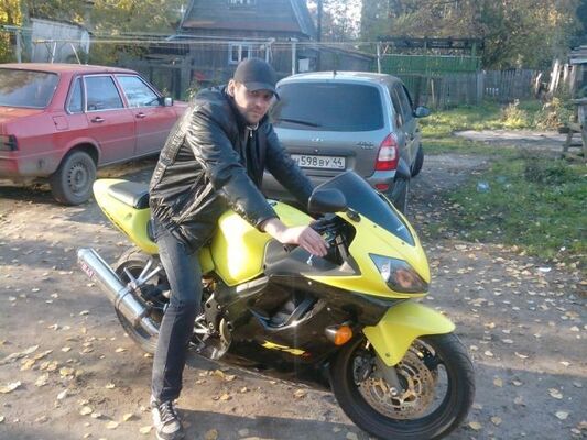  ,   Aleksei, 40 ,   