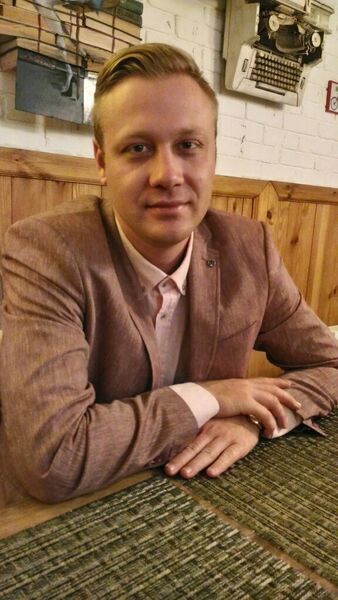  ,   John, 37 ,   