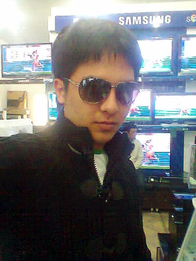  ,   Bexruz, 35 ,     , c , 