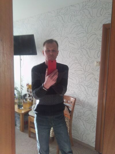  --,   , 52 ,   