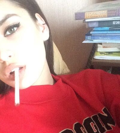  -,   Samira, 19 ,   ,   