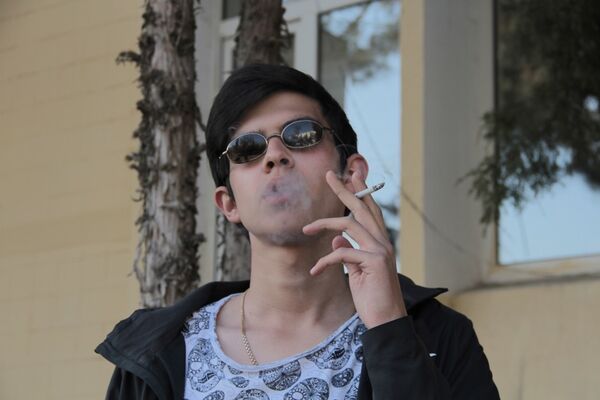  ,   Timur, 23 ,  