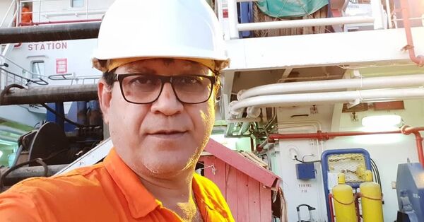  ,   Davidwiliam, 63 ,   ,   